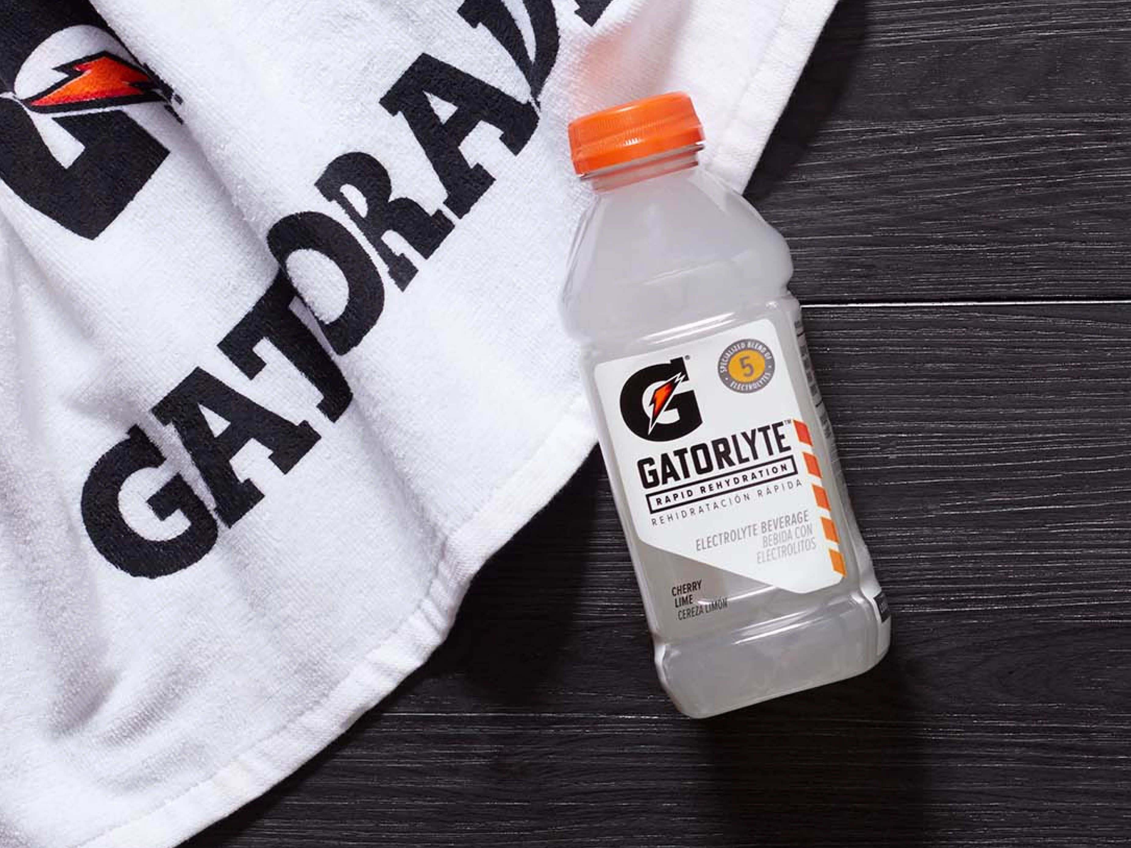 Gatorlyte Hydrates faster than water - Image 2
